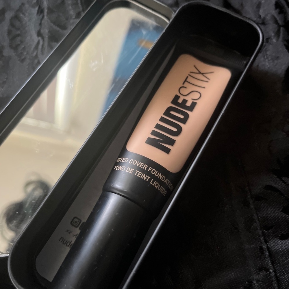 Nudestix tinted cover foundation  in shade NUDE3 25ml BRAND NEW